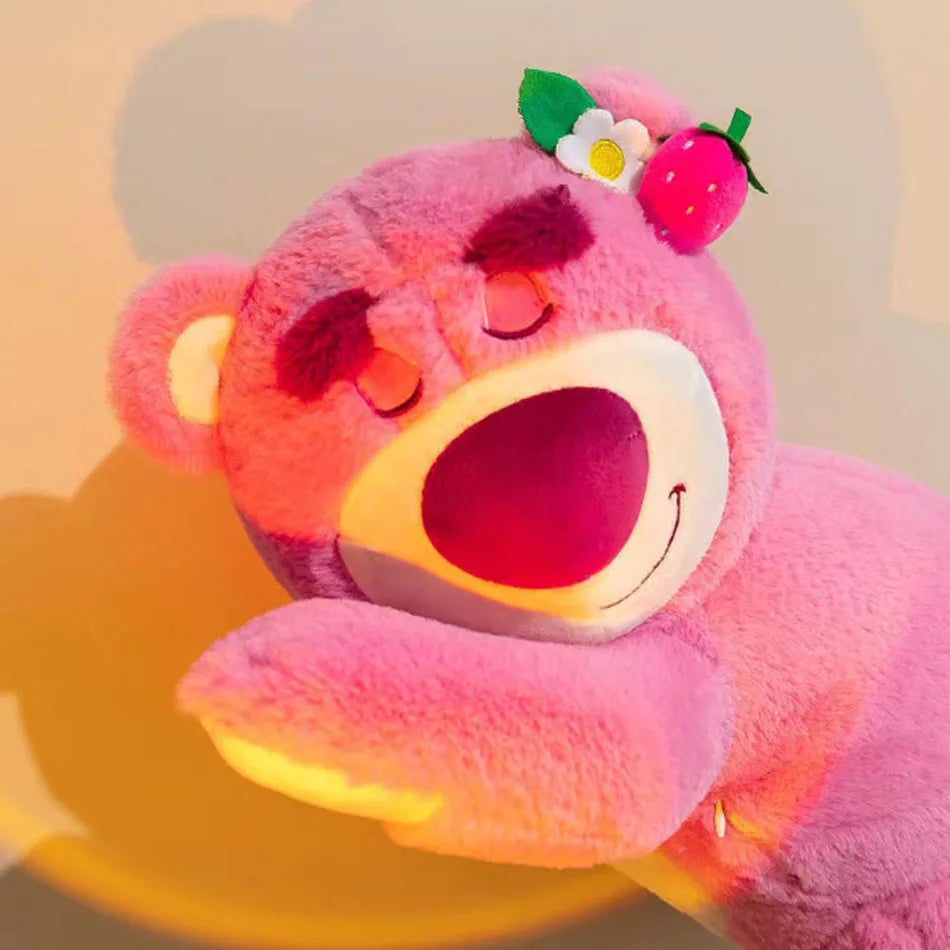 Peluche Disney Officielle Lotso – Ours Fraise de Toy Story (Coussin Canapé Ultra-Doux, Certifié CE)